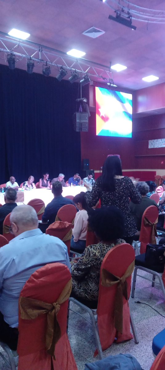 inst_la's tweet photo. Se desarrolla el balance anual del Instituto Cubano de la Música.Dentro del marco del balance se entregó la moneda  conmemorativa por los 50 años de la Nueva Trova a la Mtra. Digna Guerra. https://t.co/0p6PgXFBlT