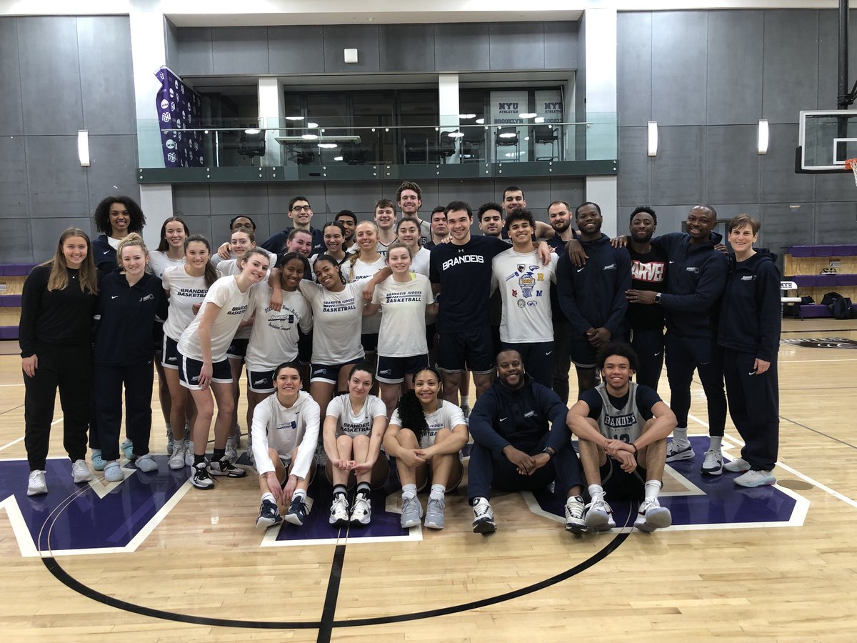 Brandeis WBB and MBB in Brooklyn getting ready for game vs NYU tonight at shoot around