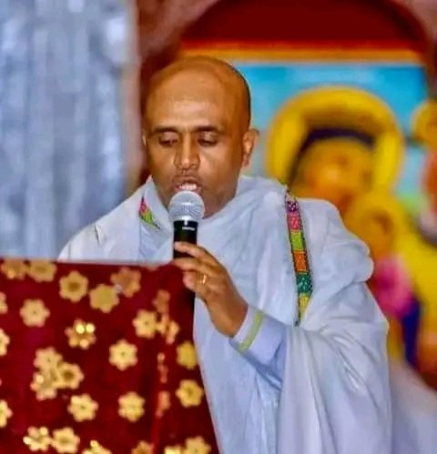 marthamoges12's tweet photo. ሊቀ መዘምራን ይልማ ኃይሉ✨✝️
መዝሙሮቹ እኮ እንዴት ነፍስን እንደሚያለመልሙ❤❤❤
የቅዱሳን አምላክ የአገልግሎት ዘሙንን ይባርክልን👏 https://t.co/mpDUBHyjpx