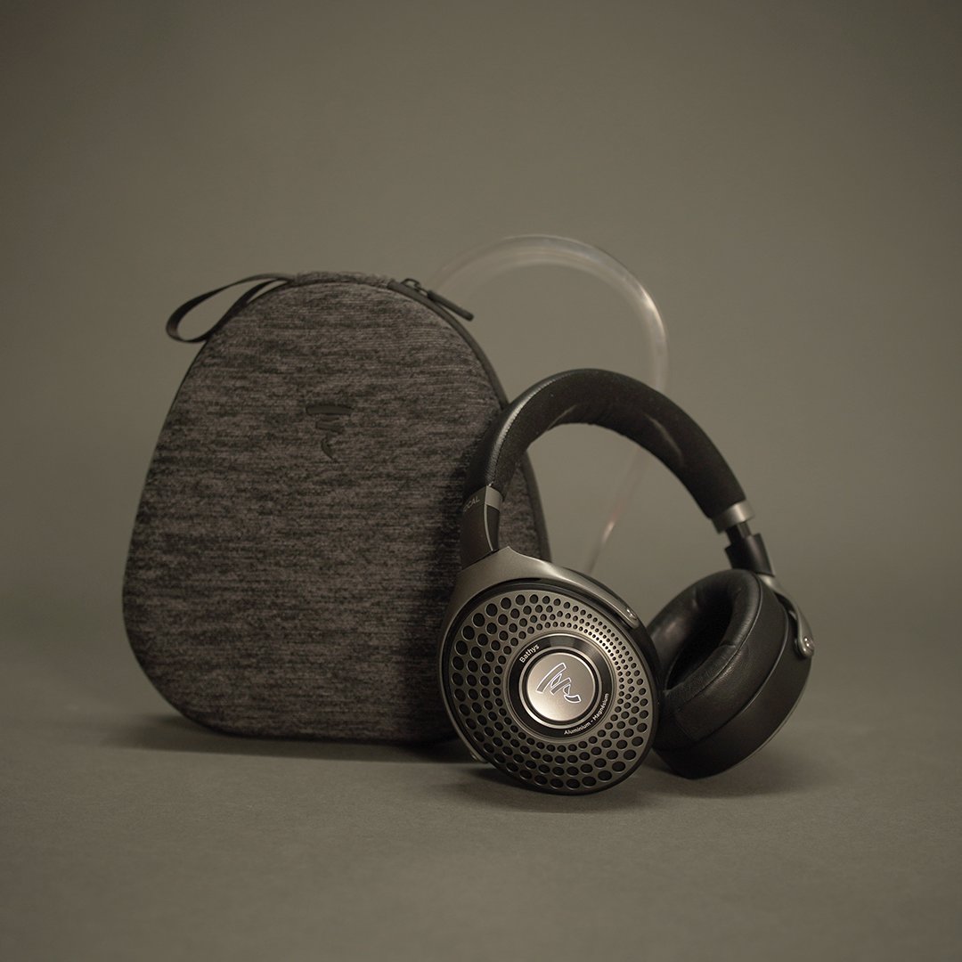 Cobra_HD's tweet photo. Le FOCAL BATHYS est le premier casque nomade sans fil avec technologie de réduction de bruit active du spécialiste de l’équipement acoustique français @FocalOfficial
👉 https://t.co/85e2Bp3B8n
#Focal #Bathys #FocalBathys #Headphones #CasquesAudio #Multimédia #HighTech #CobraFr https://t.co/V24fXiNdBA