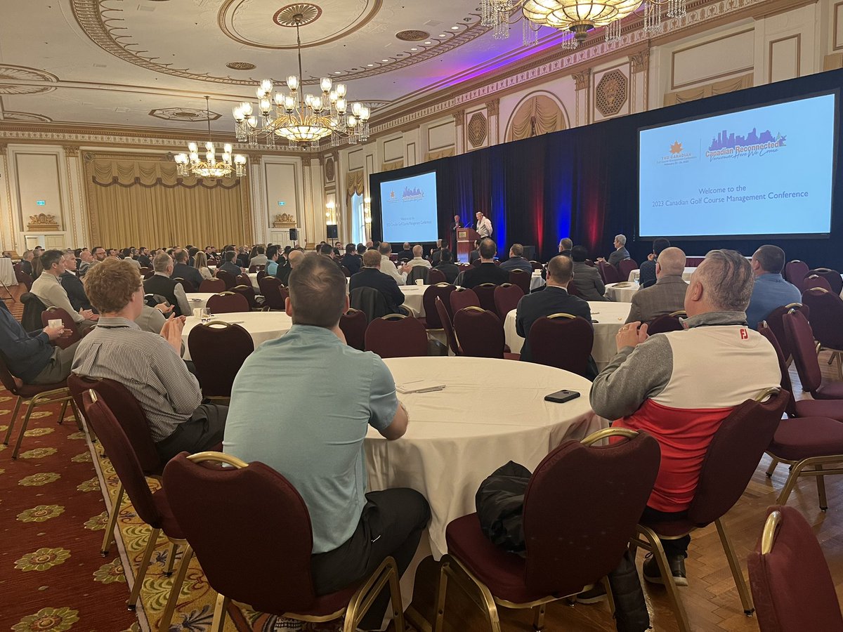 Canada! Wonderful to be able to share research about Chicago’s #moss and #nematodes in golf greens. Thank you for having me #Vancouver. <a href="/GolfSupers/">CGSA</a>