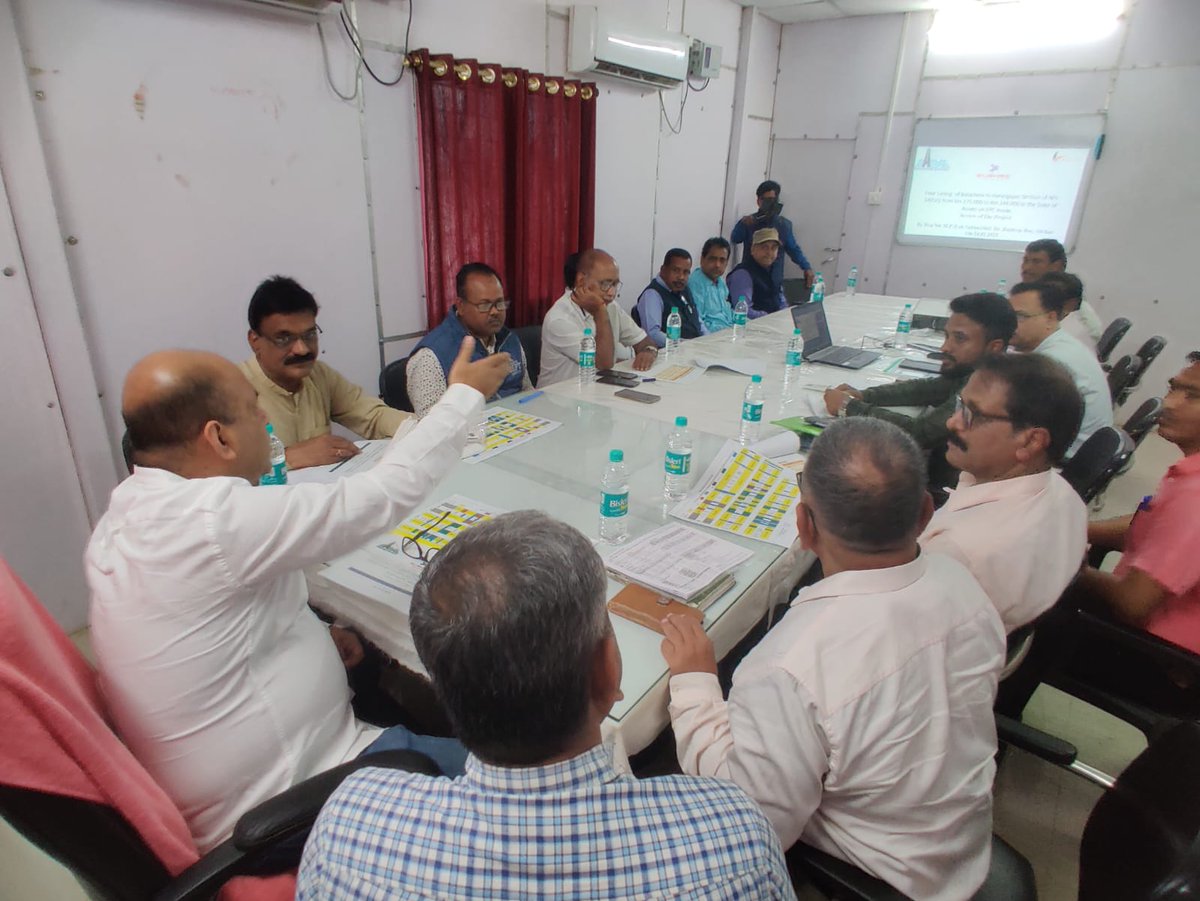 drrajdeeproy's tweet photo. Earlier today reviewed the progress of work on the 25 km 4-lane #Balacherra-#Harangajao section of #NH54 along with officials of @MORTHIndia

Pleased to know that 60% of the work has been completed. 

Hopeful of early completion of the #MahaSadak. https://t.co/X8MbElRSEj