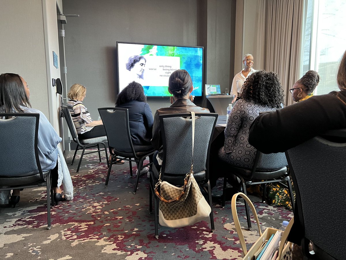 Med-Tech7 tweet media