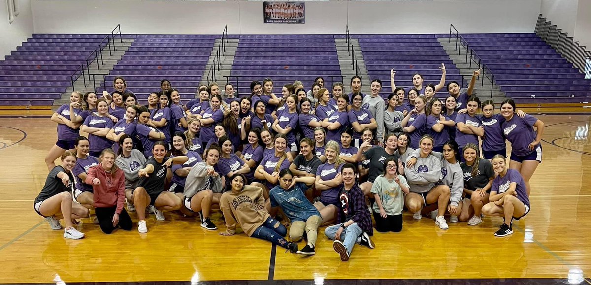 MsBlibrarynette's tweet image. Come watch us at the pep rally today.   I promise you are in for a treat.  We have some very special guest that will be dancing with us💜