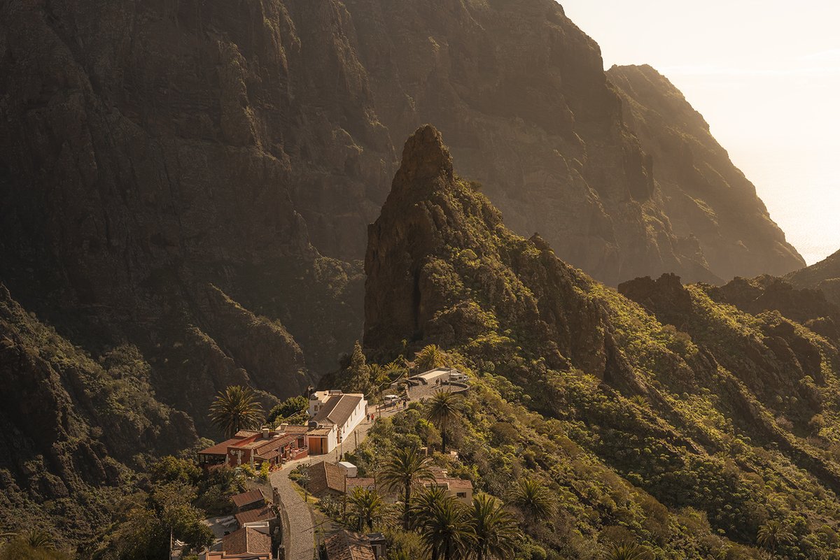 Imanolzuaznabar's tweet photo. Tenerife es la isla de los contrastes. Un resumen de 8 fotos y casi 500km recorriendo este paraíso durante dos días esta semana. https://t.co/OMpedy3XBh
