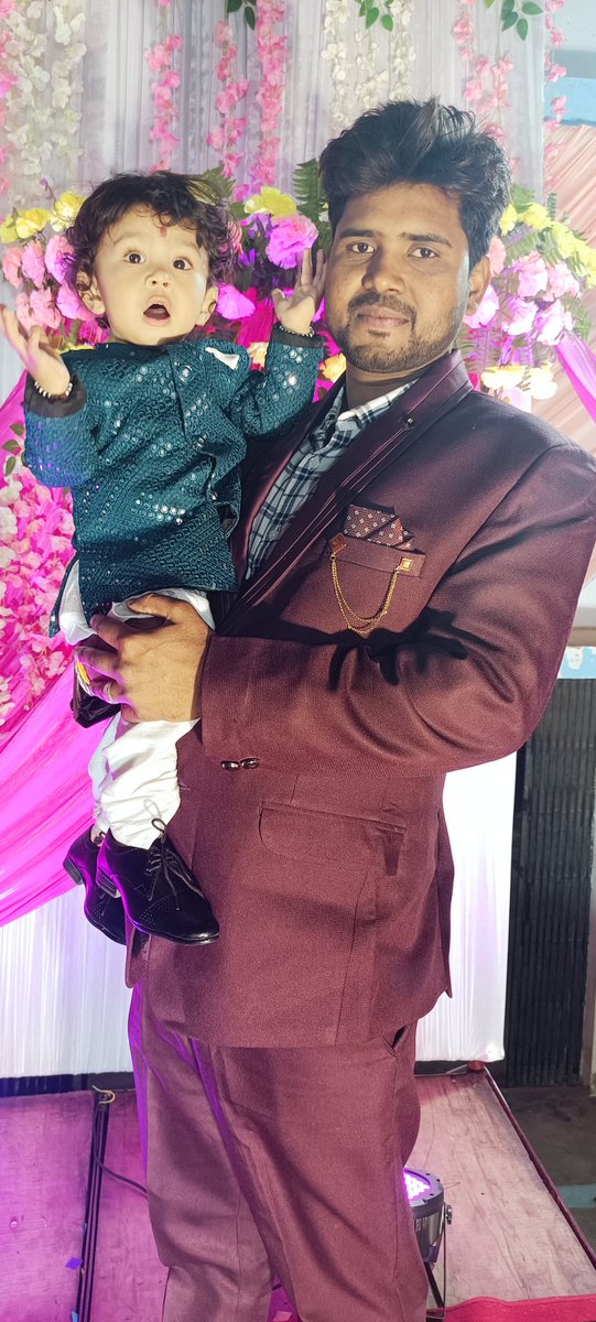 imcricverma's tweet photo. #Cousin_Wedding #Family #Maa #Love #Rudransh
❣️❣️❣️❣️❣️
😘😘😘😘😘 https://t.co/9m95cxulge