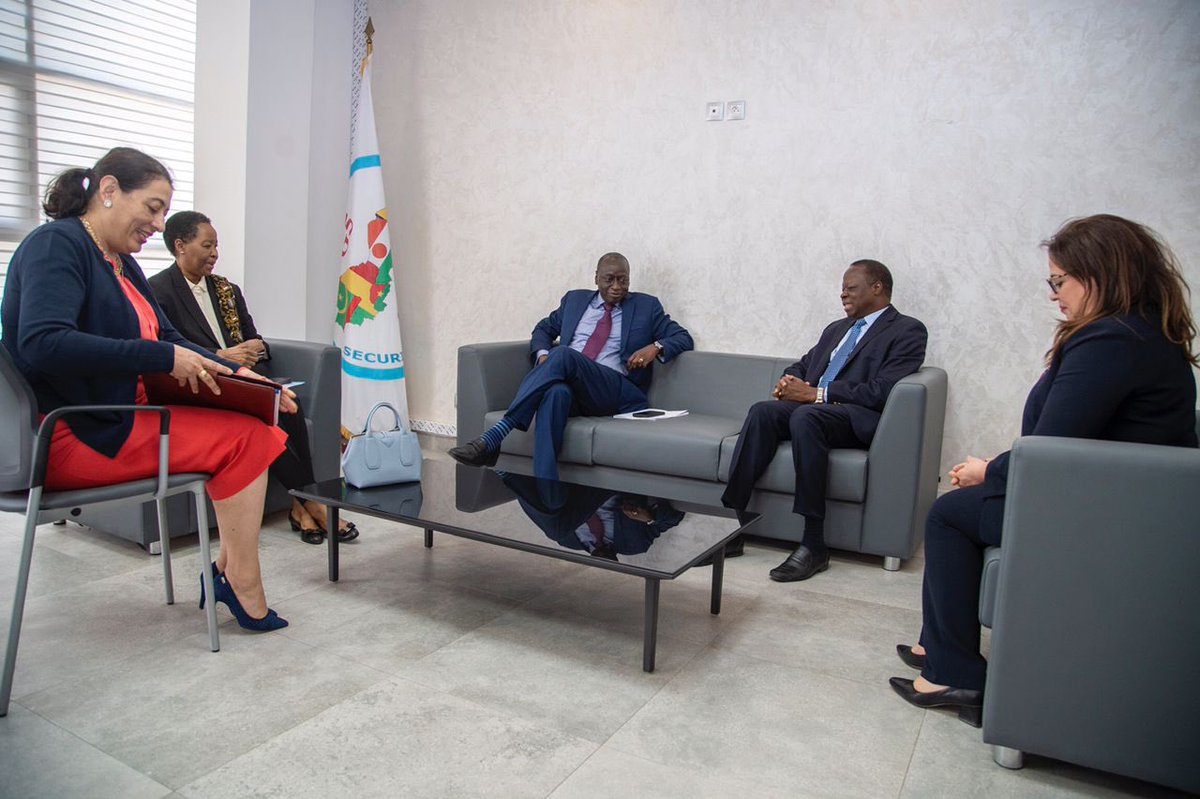 Eric Tiare tweet media