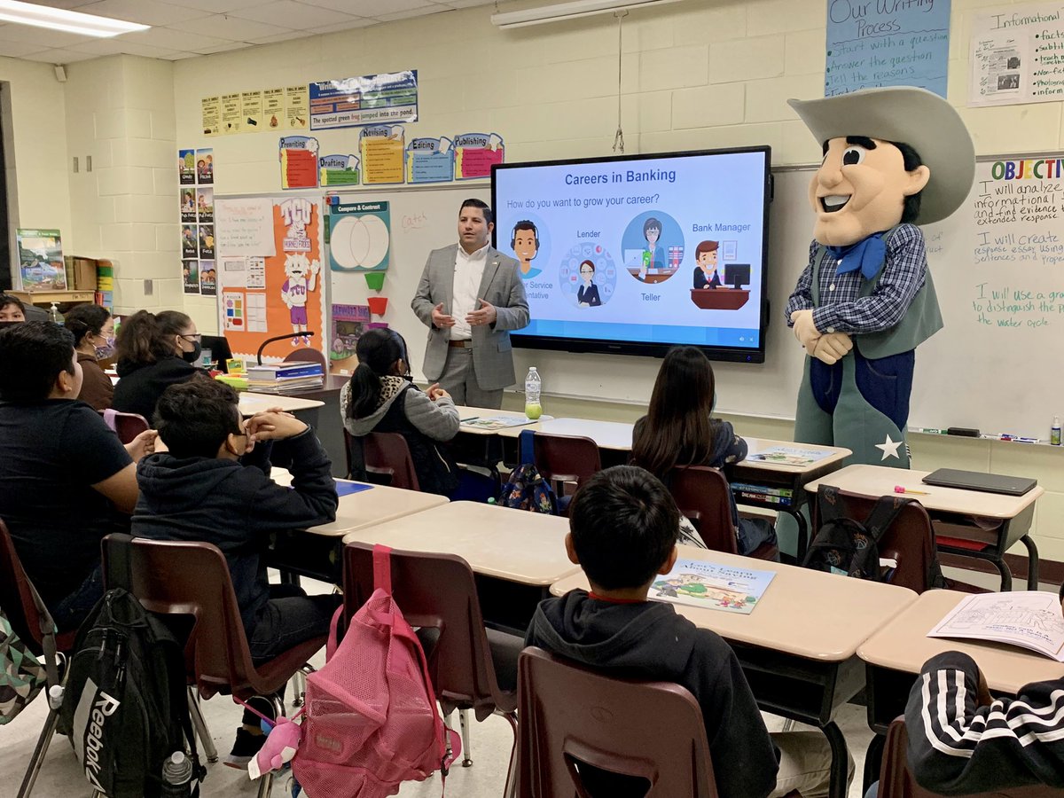 lsnbank's tweet photo. LSNB believes in setting our younger generations up for success by educating them in finance literacy. We are proud to give back to the communities that we love and serve. 
Lone Star National Bank… We Do What The Little Banks Can’t and The Big Banks Won’t. 

#LSNB #education https://t.co/gtIvPxdyOS
