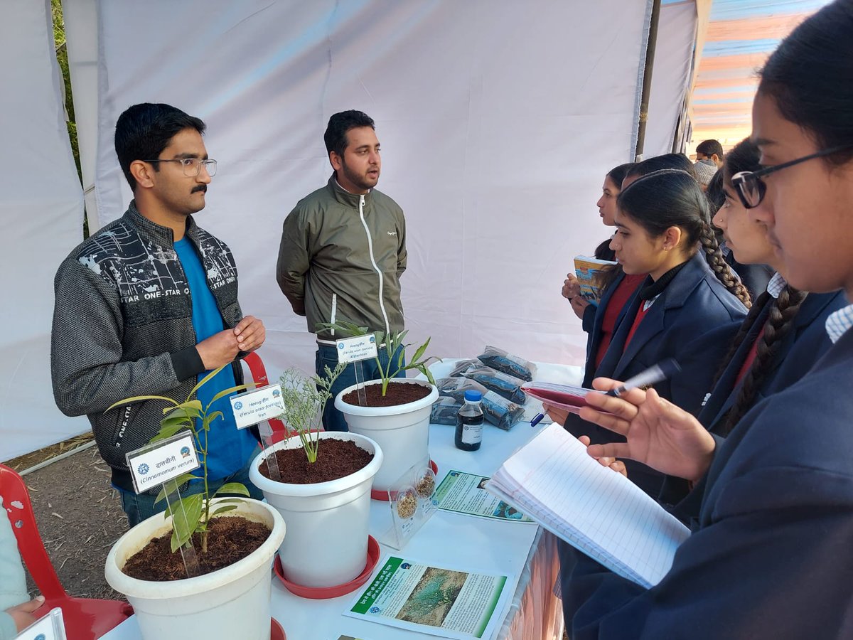 Aniket Anant Chaudhari (@_aniketc_) on Twitter photo Introduced the exotic crop Asafoetida and Cinnamon (spice crops newly introduced in Himachal Pradesh) and its agrotechnology developed by our lab to the school students who visited the exhibition during One week - One lab program of CSIR, India. <a href="/CSIR_IHBT/">CSIR-Institute of Himalayan Bioresource Technology</a>. Introduced the exotic crop Asafoetida and Cinnamon (spice crops newly introduced in Himachal Pradesh) and its agrotechnology developed by our lab to the school students who visited the exhibition during One week - One lab program of CSIR, India. <a href="/CSIR_IHBT/">CSIR-Institute of Himalayan Bioresource Technology</a>.