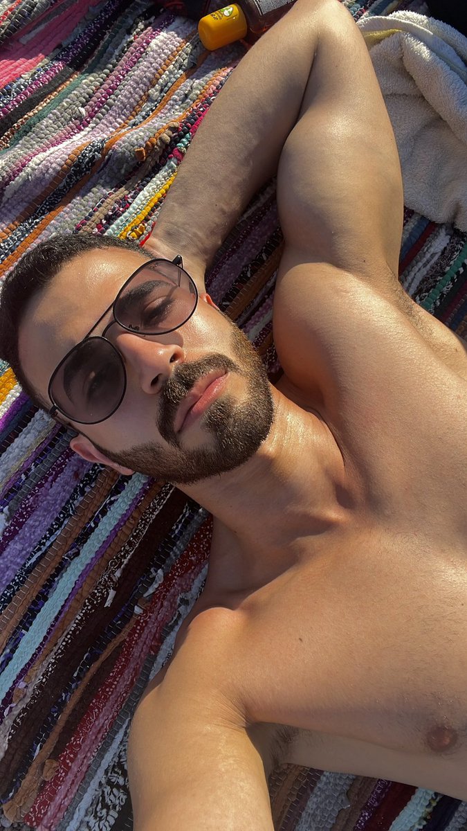 Ahmedhuseein12's tweet photo. Missing summer ☀️ 
quote with your fav summer pic https://t.co/dIBOlVdbcN