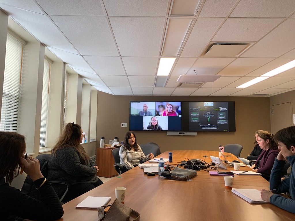 Puis à l’université du Québec à Trois-Rivieres, rencontre avec les chercheur.e.s du programme reso 16-35 (réinsertion socio-communautaire des jeunes judiciarisés) et l’<a href="/AQCIDependance/">AQCID</a>
 (association québécoise des centres d’intervention en dépendance)