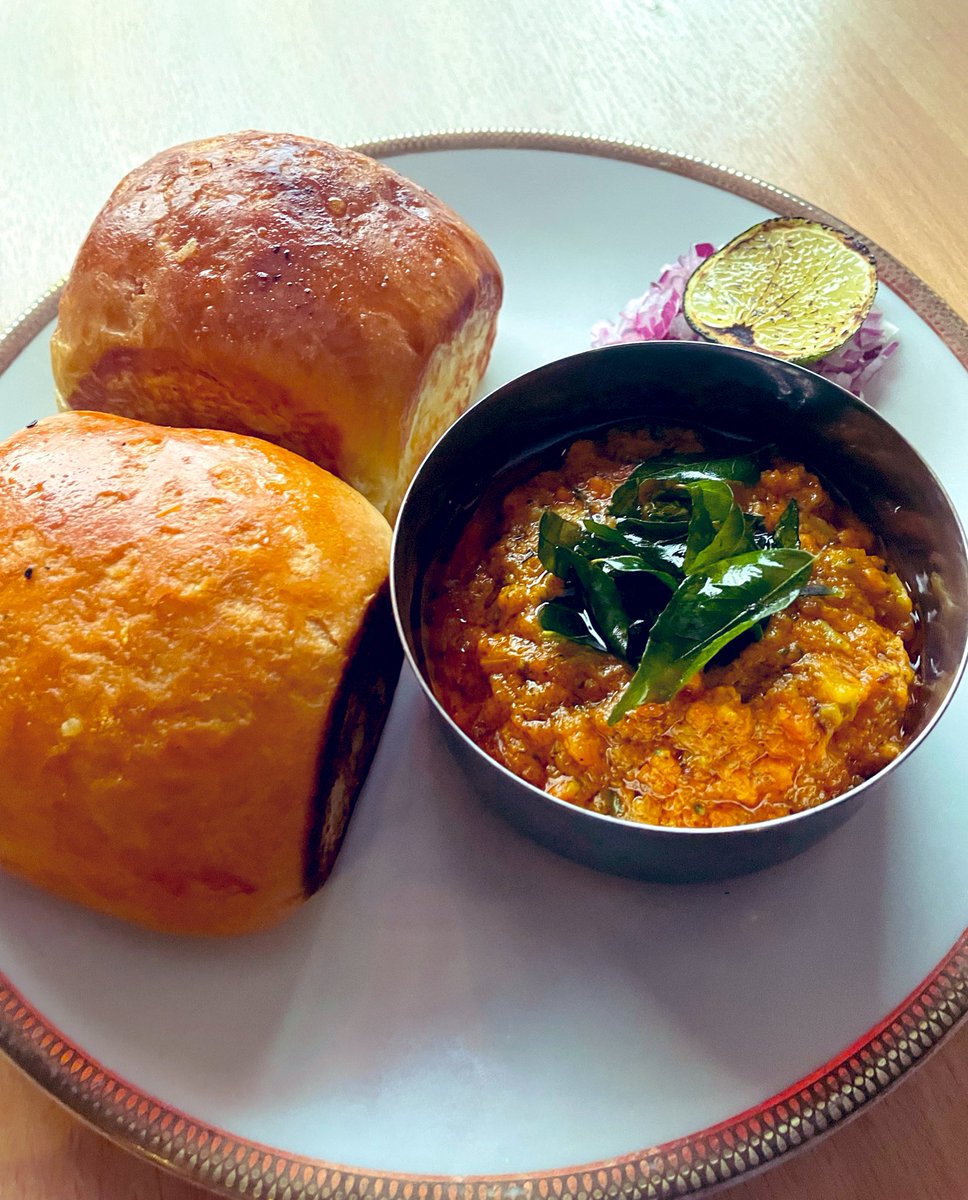 ChefEqbal's tweet photo. PAV BHAJI, one of my most favourite Indian street food https://t.co/wgbvbxuZbP