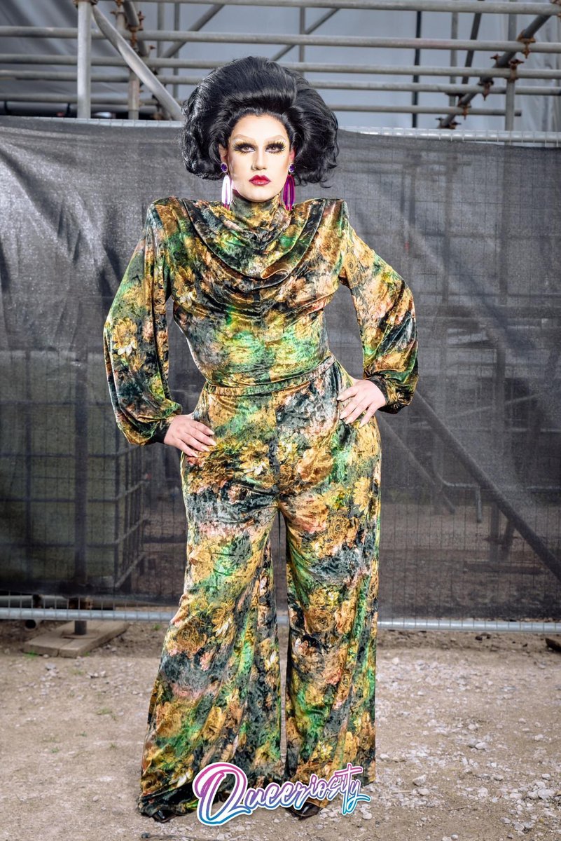 TeamCANW's tweet photo. We are ecstatic to announce that the formidable lady herself @RealNightshady will be hosting our #charity Gala Dinner 'A night at the musicals' on March 18th 🤩

Expect to laugh, cry and dance on your chair; making our event not one to be missed !!

🎟https://t.co/ZXq6H3IteG https://t.co/4V6KQO1SKm