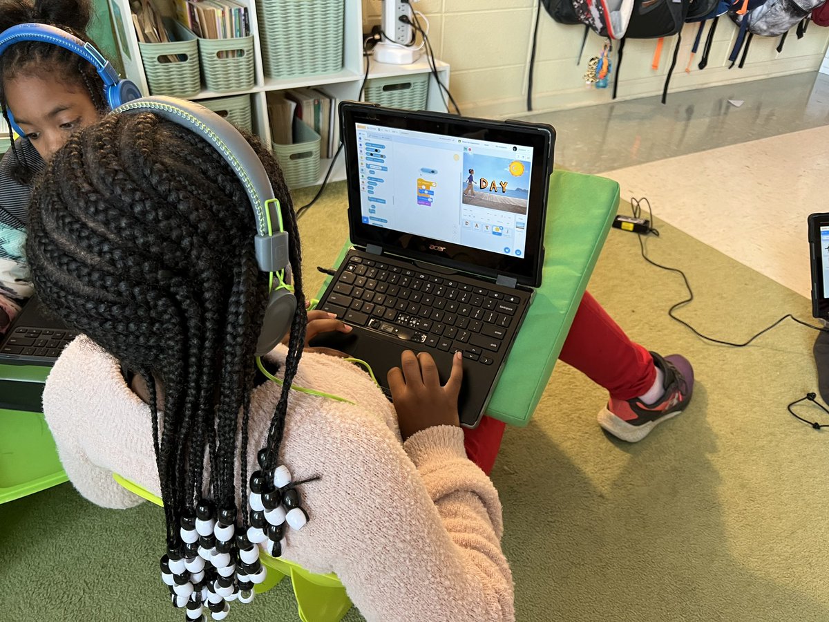 regibbs_mcs's tweet image. Very talented 2nd and 3rd grade #coders at @hrznes @scratch @codeorg @edtech_mcs @madisonschools #mcslearn