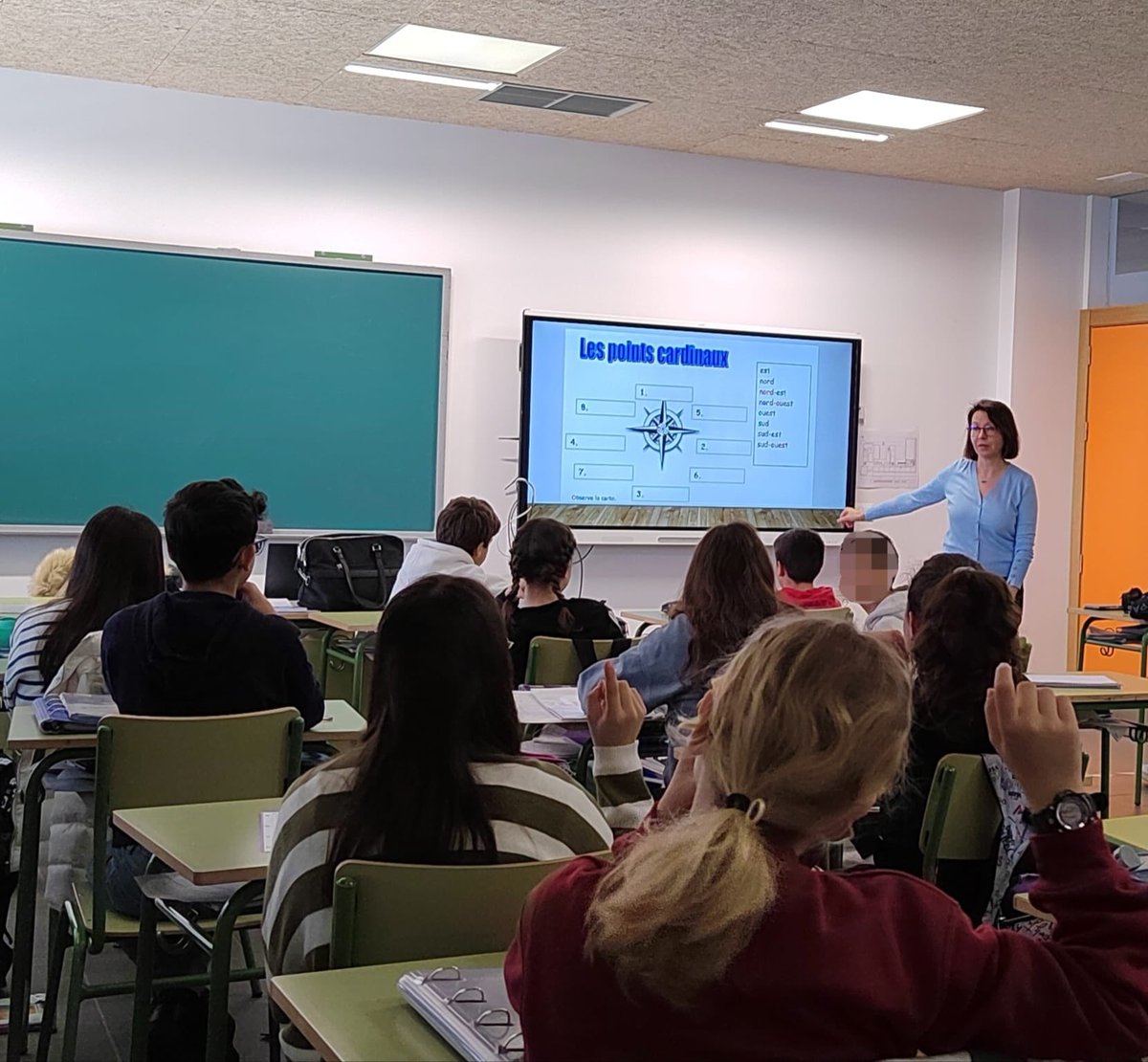 InstitutoArroyo's tweet photo. Hoy hemos despedido a Caroline Foreau, profesora en Angoulême (Francia) que ha realizado una estancia profesional de dos semanas con nosotros. Un placer haberte conocido, Caroline. Bon retour et à la prochaine! #EstanciasProfesionales https://t.co/MzkNBlx1rH