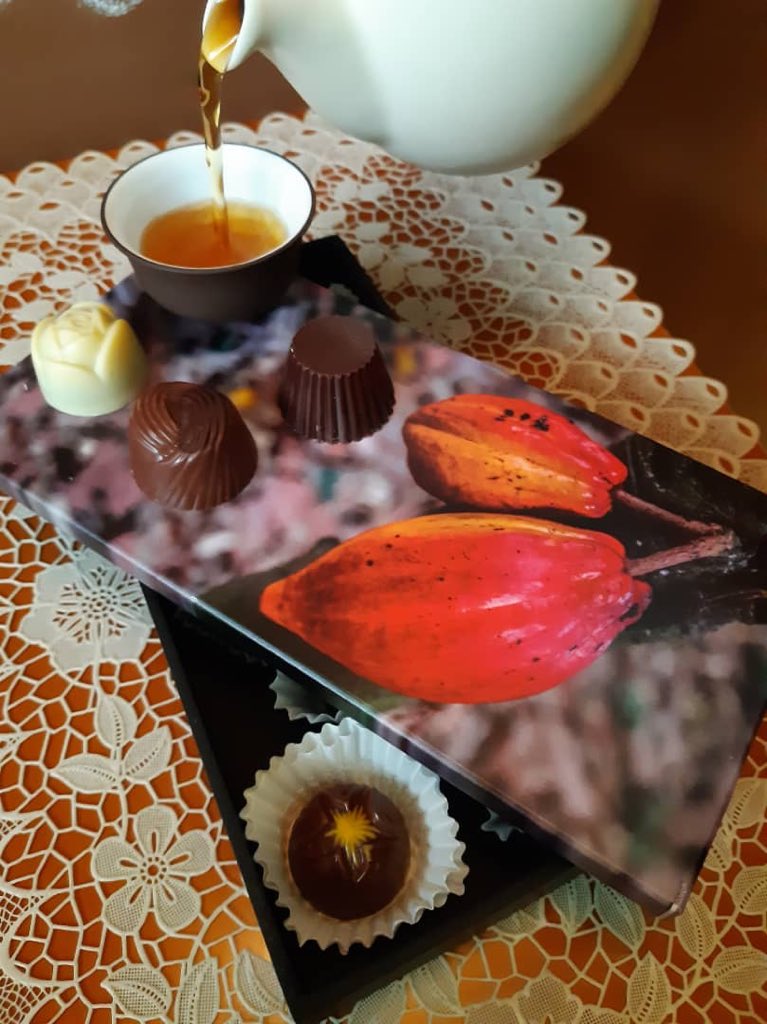 ruben_corella's tweet photo. #teatime #tea #tealover #teabreak #teaoclock #chocolats #felizfinde #weekendtea #weekendvibes #finde #tasty #healthcare #drink https://t.co/DCJhIwKWWd