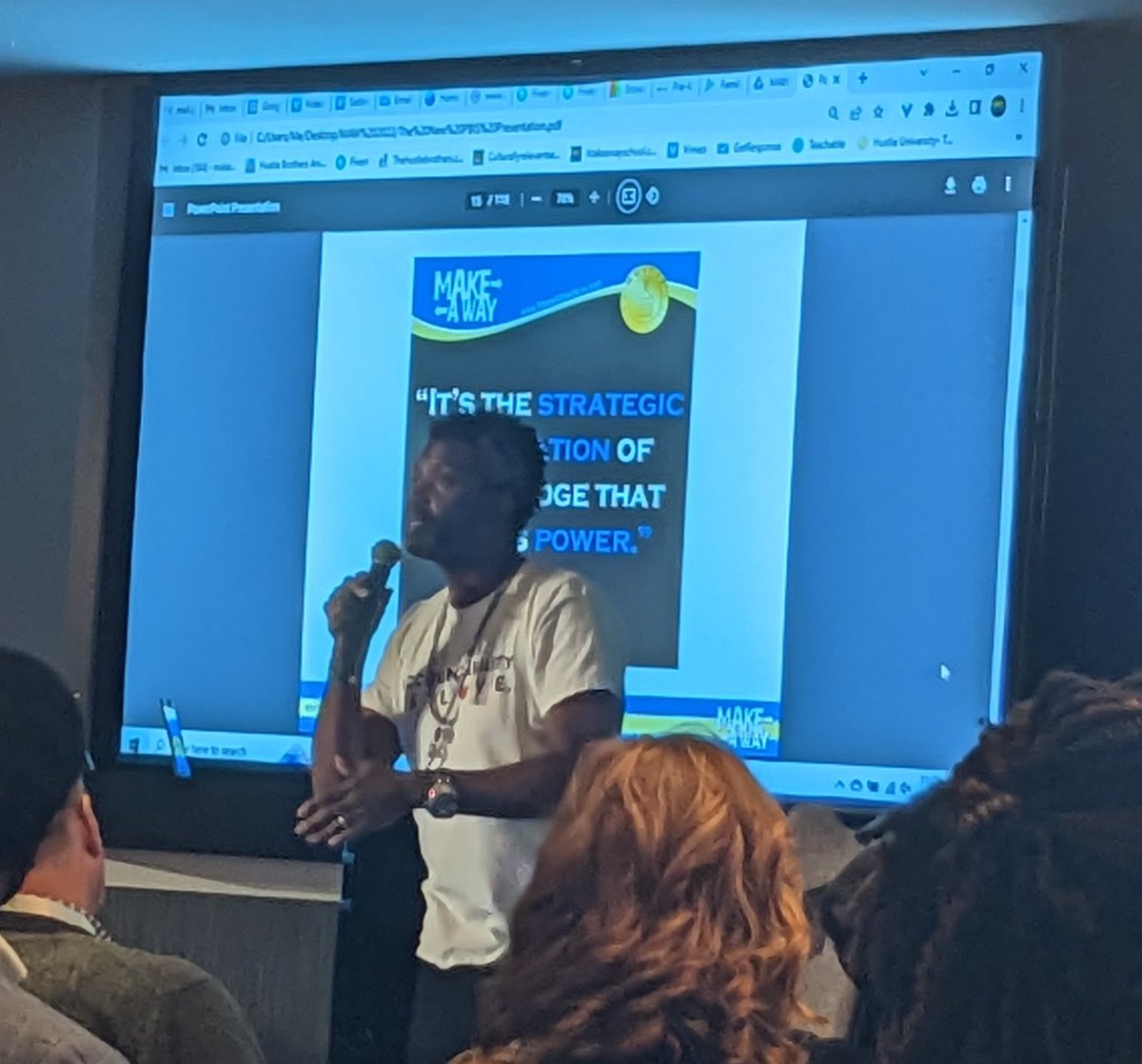 FrancescaSinapi's tweet photo. @hustlecampus "it's not the information, it's the implementation"...Treating the behavior as a symptom, not the problem! https://t.co/bmr2Pyq9y0