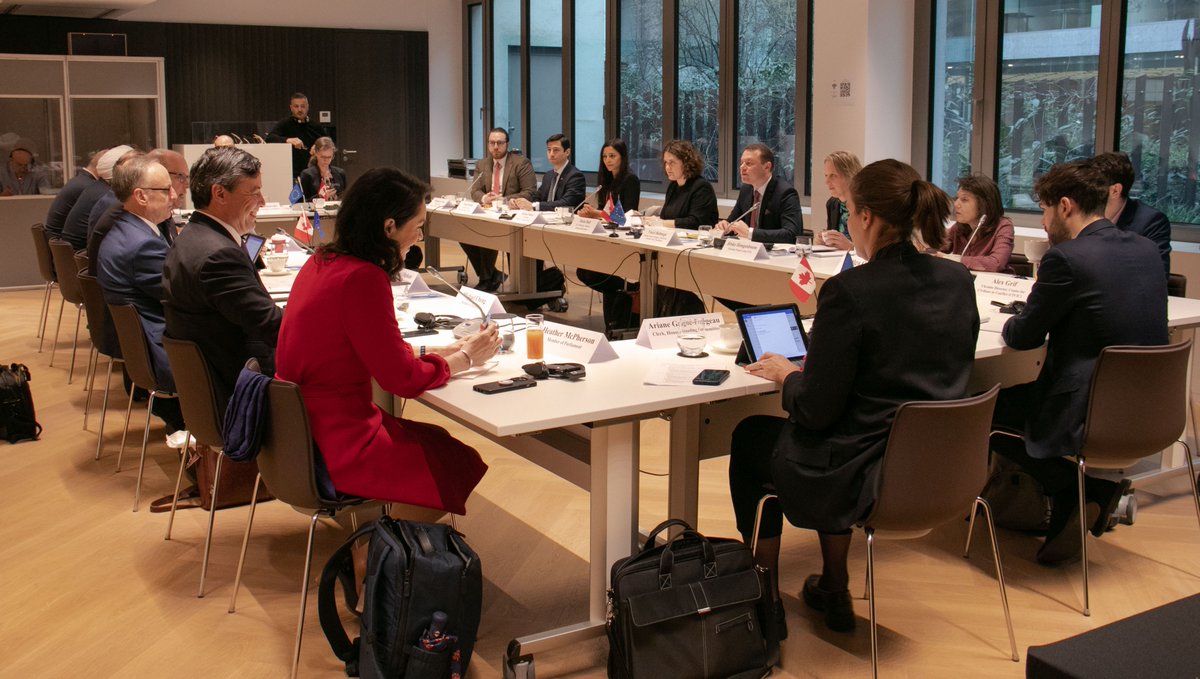 NGOs have been working tirelessly in #Ukraine and we were pleased to hear about their important work from @EPLO_  <a href="/cmioffice/">CMI – Martti Ahtisaari Peace Foundation</a>, @paxforpeace, @crisisgroup, <a href="/CivCenter/">CIVIC</a> and <a href="/KvinnaKvinnaINT/">Kvinna till Kvinna International</a>.

#StandWithUkraine #FAAE