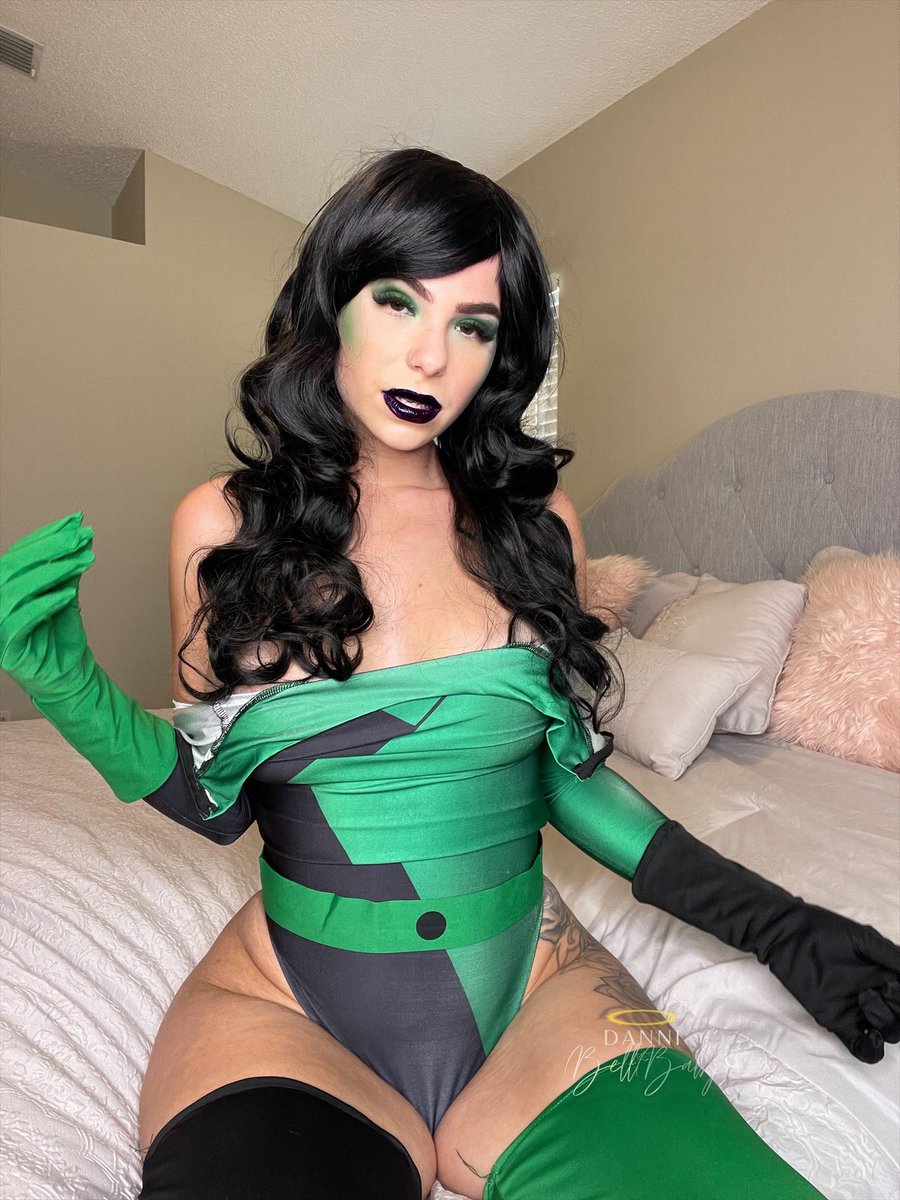 Danni Bell on Twitter: "🖤Shego💚"