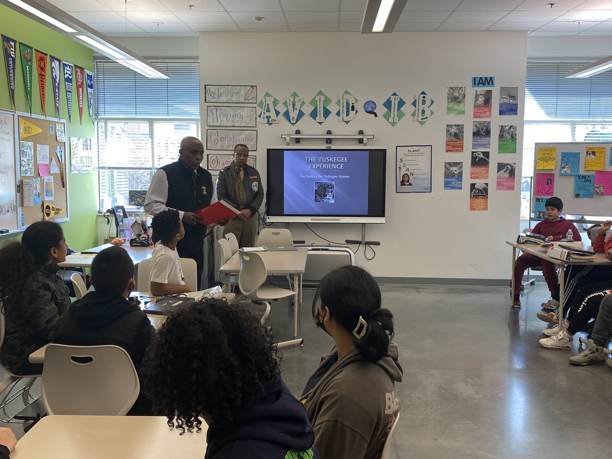 deerob55's tweet photo. JH AVID Scholars were mesmerized by the enactment and tribute to Tuskegee Airmen by John McCaskill. Thanks CCNA for another  great experience .@JeffHoustonPK8 @AVID4College @CCNAlexandria https://t.co/6faggGaqBP