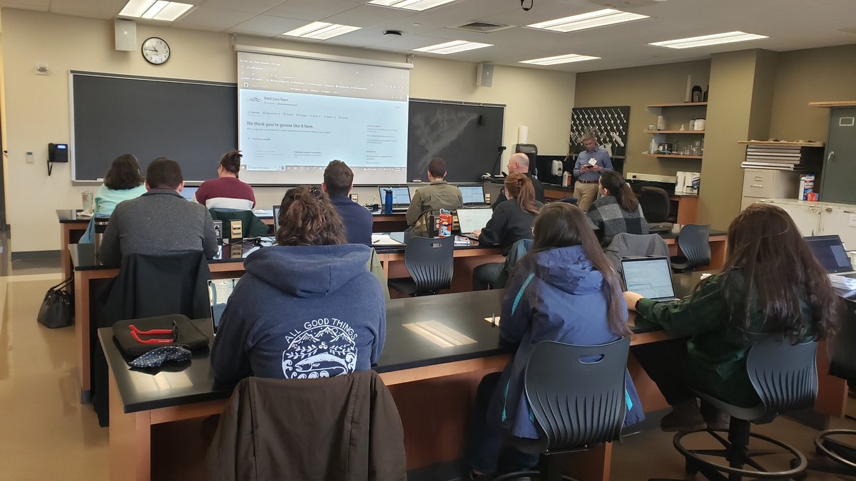 LHU_Biology's tweet photo. Fantastic workshops w PAAFS going on today at Commonwealth Lock Haven. Mussel ID, R coding, and Mayflies! https://t.co/5SadDA2r1B