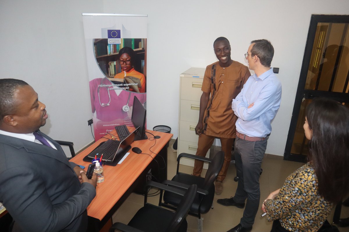 KaraUniversite's tweet photo. SEM @a_favereau, nouvel ambassadeur de @FranceauTogo, a été reçu par Prof.@KomlaSanda, ce 24/02/2023. Des questions de coopération et de formation numérique ont été évoqués au cours des échanges. Il a, ensuite, visité le bureau de l'espace Campus France Togo sis au campus sud. https://t.co/9kou3lH8iS