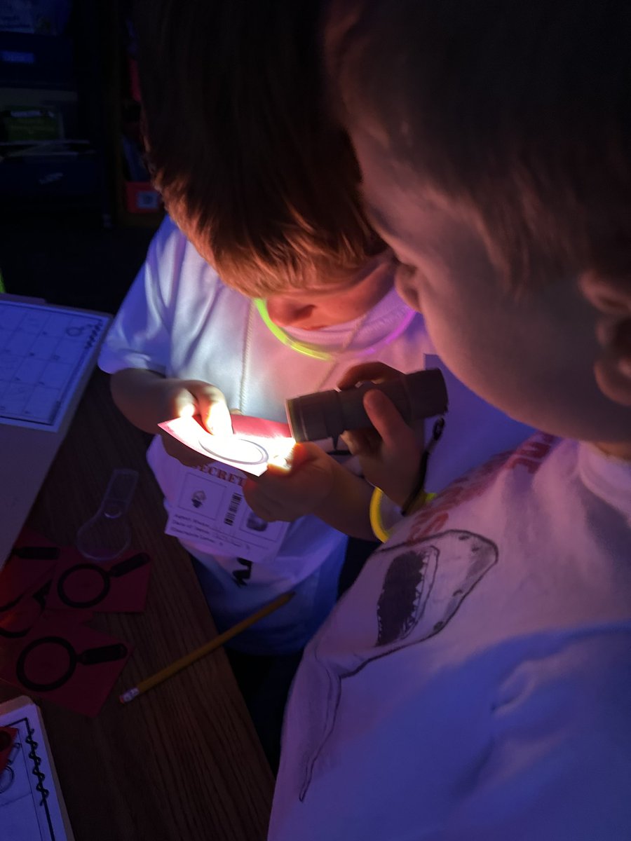 Ashley Vinz tweet media