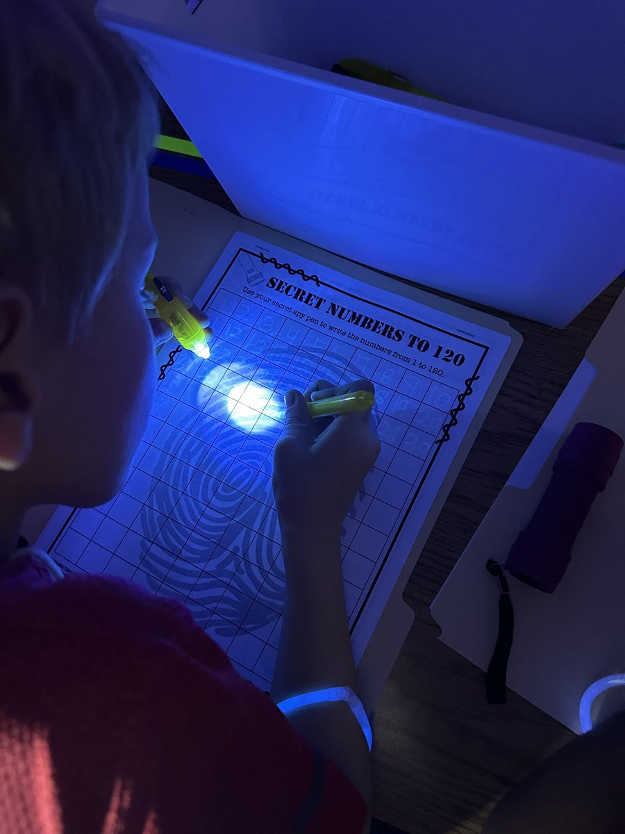 Ashley Vinz tweet media