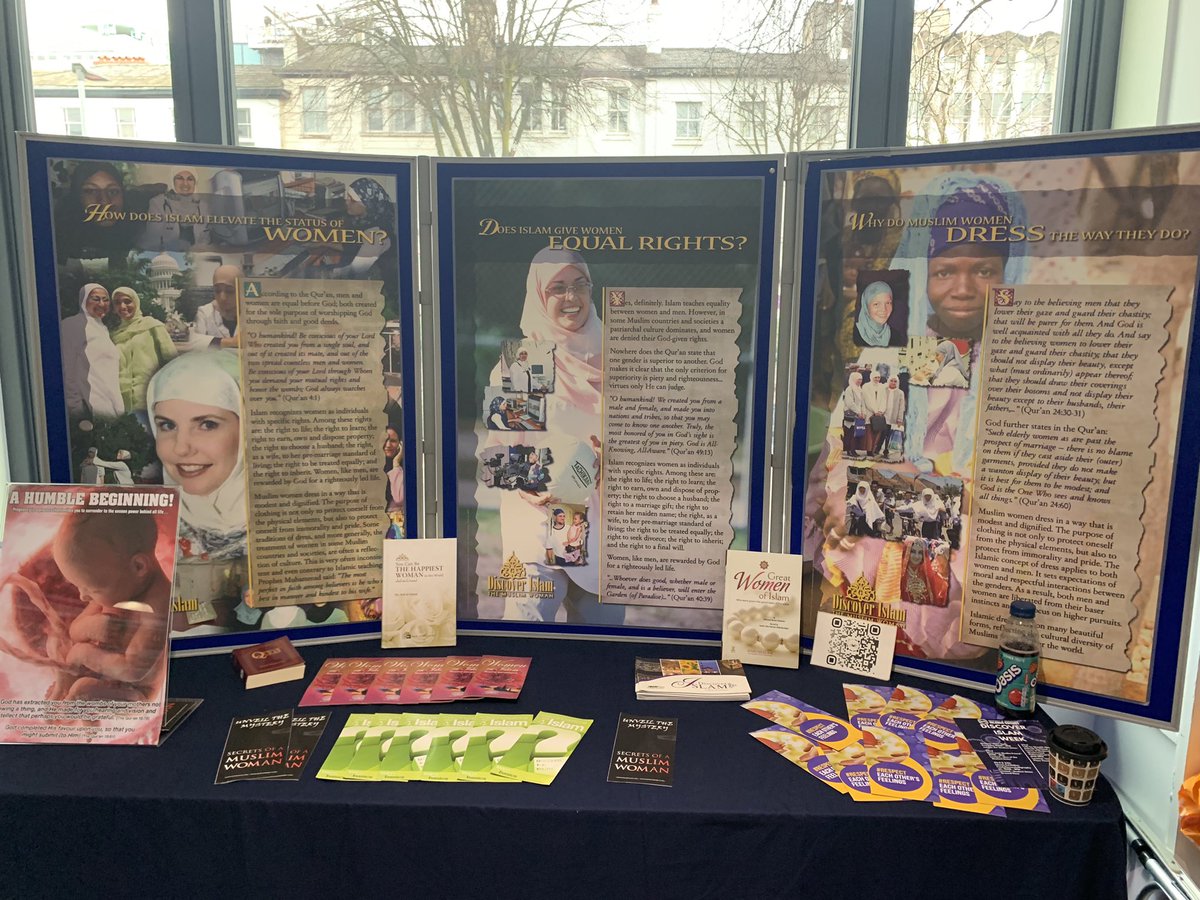 Sheraz72's tweet photo. Visited the Manchester University Islamic awareness exhibition at the students union building today.#Islam #Muslims #MuslimsinUK #religion @edengirlsmanc https://t.co/Xa8GS37eCU
