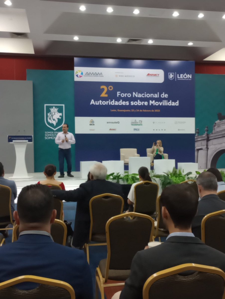 WRI_Ciudades's tweet photo. Sigue la transmisión #EnVivo del segundo día de actividades del 2°#ForoAMAM, a través de Facebook 
➡️https://t.co/LWMnA9HM6g https://t.co/TXJm5CP4FW