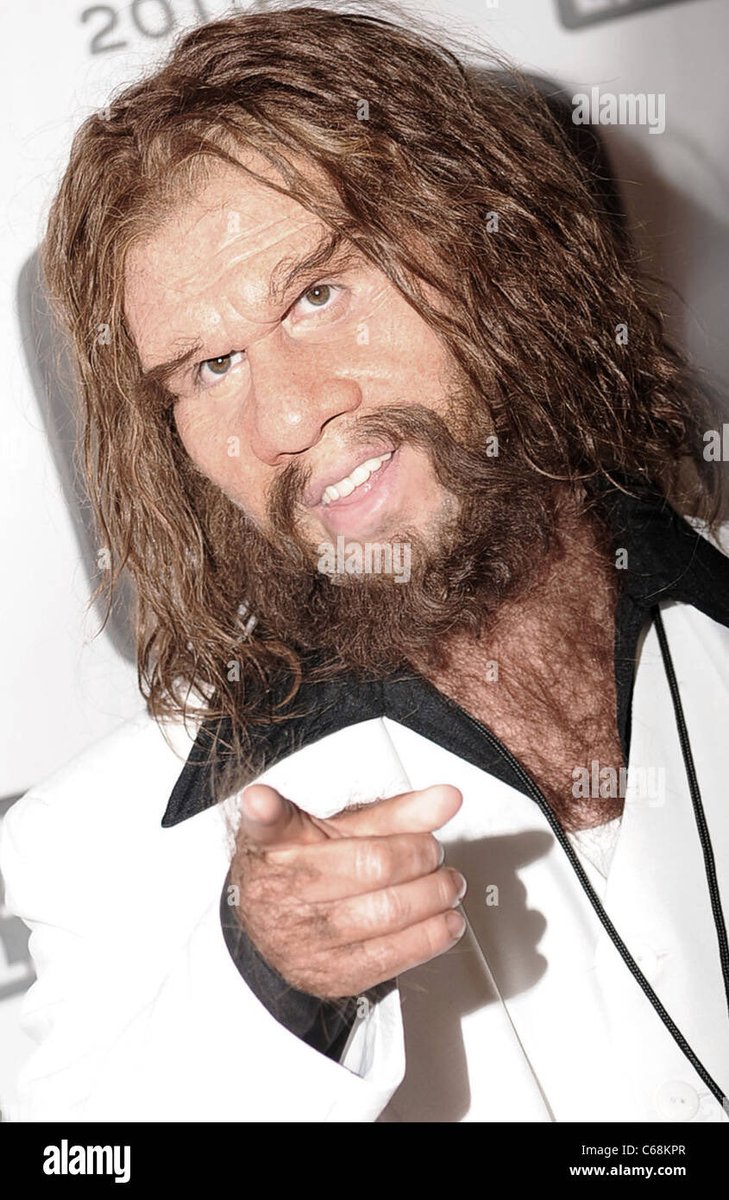 @chicacalack @CinemaSoIace @TheInSneider Personally I think the geico caveman is a perfect fit