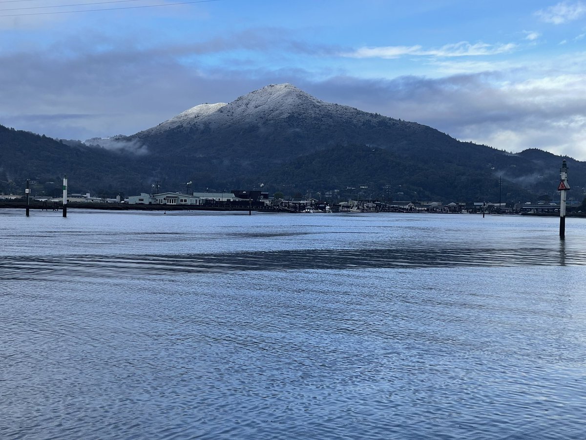 adep's tweet image. The clouds are clearing for a better view of a snow-capped Mt. Tam.