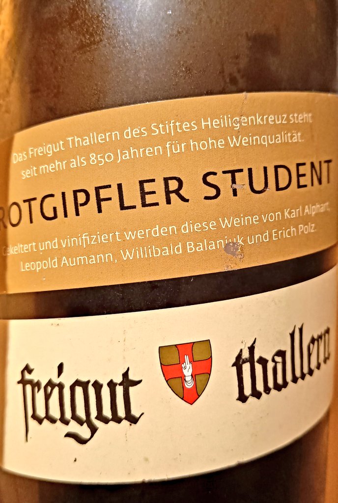 kein_Sitzmoebel's tweet photo. Geiler Shice ...

Macht meinen Gästen und mir sehr viel Spaß, dieser #Wein:

Magnum
2010
#Rotgipfler, Lage "Student"
Freigut #Thallern
#Thermenregion, Österreich https://t.co/upjWKSNj4R