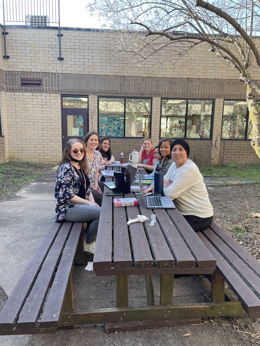 What happens when you have a warm beautiful day? The <a href="/RiversideFCPS/">RiversideES</a> second grade team holds their CLT outside in our Virginia garden courtyard. #RocketsRockIt <a href="/_BaileyC/">Bailey Chandler</a> <a href="/MissPressRES/">Miss Press</a> @MissTlatelpa <a href="/CassidyDteach/">Cassidy Dawson</a> <a href="/fcpsnews/">Fairfax Schools 🌟</a> <a href="/FCPSR3/">FCPS Region 3</a>