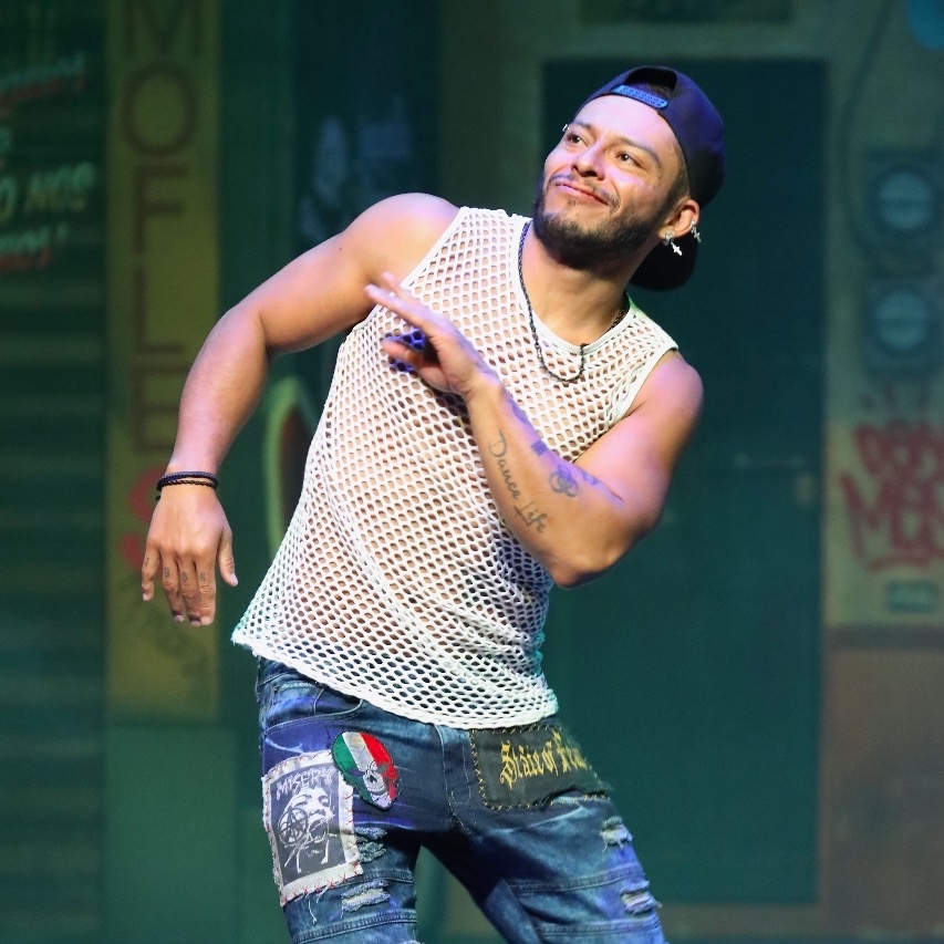 La función de hoy es muy especial porque parte de la taquilla será destinada para protesis de soldados que pelearon en la guerra de Rusia con Ucrania.

Lánzate al teatro para apoyar y pasar un rato increíble.

Te esperamos en #LagunillaMiBarrio
🎭 Centro Cultural Teatro 2