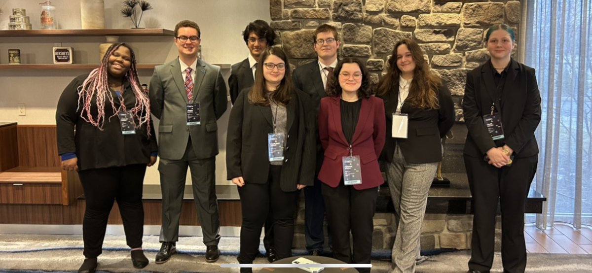 TrumanTigerDECA's tweet photo. Couldn’t be more proud of this group for their time, dedication, and hard work during these last few days at the DECA State Development Conference!! Great job Truman DECA!! #tigerstrong #padeca @TrumanTigerBTSD https://t.co/9u9NCpJj2X