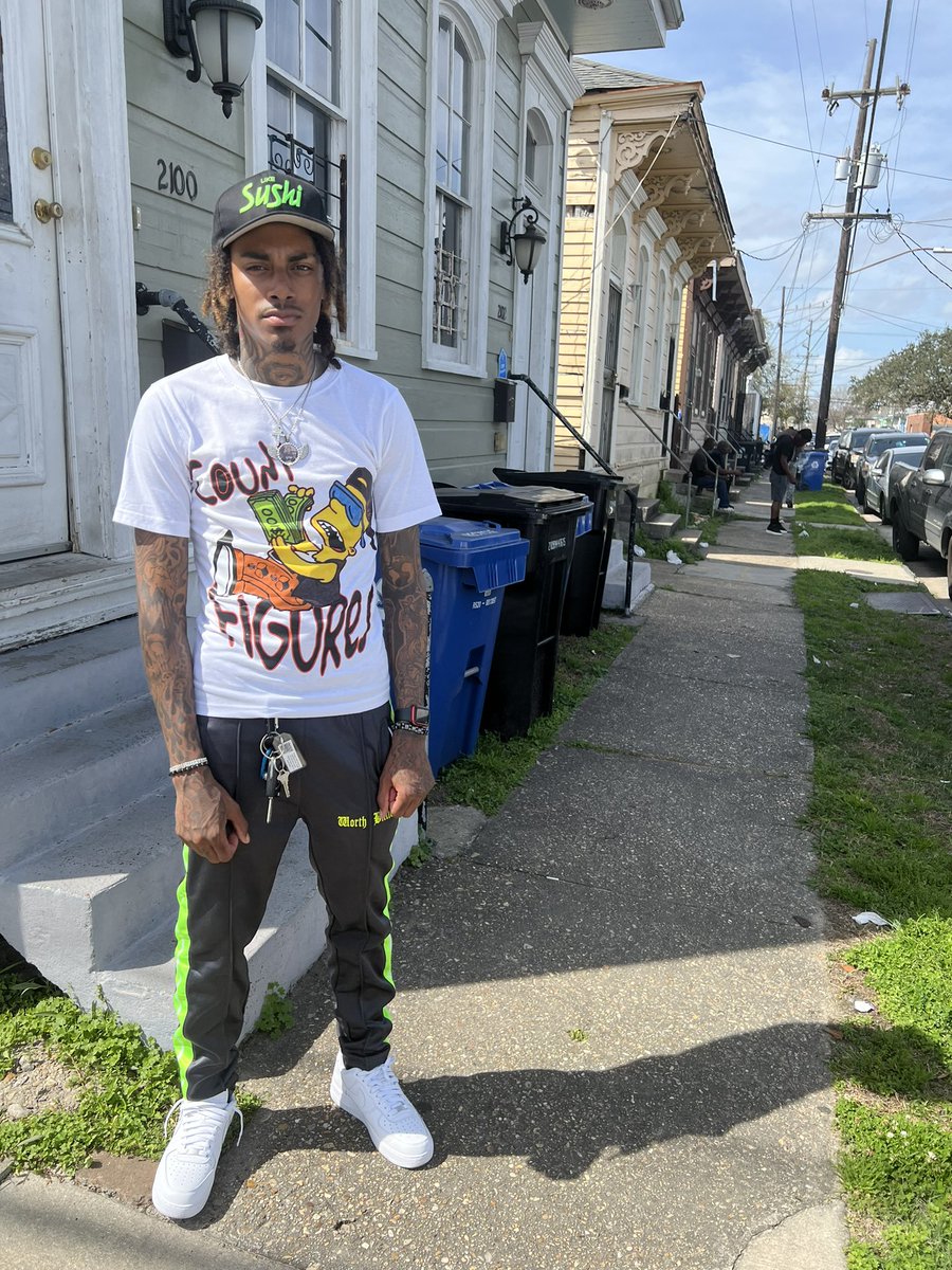 10millyGlizz's tweet photo. Count figures, i’m the one, don’t you ever forget it! #mardigras2023 #Flee https://t.co/Ynaqkk9XpP