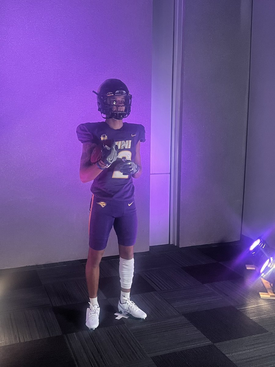 I had a great time at UNI today! Thanks for having me! <a href="/CoachJoeGanz/">Joe Ganz</a> <a href="/coachricknelson/">Rick Nelson</a> <a href="/CoachTWils/">Tom Wilson</a> @InnovativeAthl