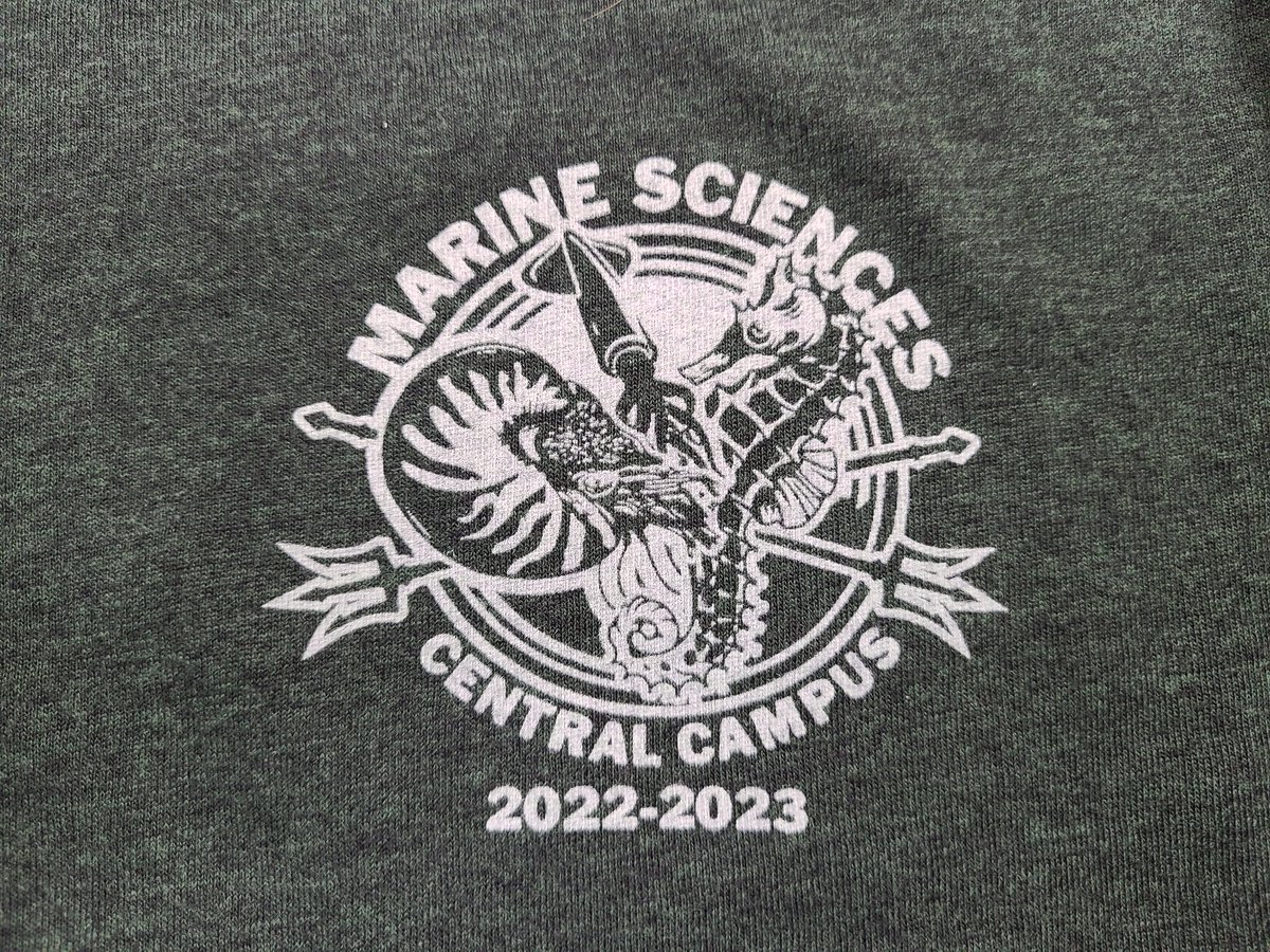 gjbarord's tweet photo. My students design our class shirt every year. The front design (nautilus/squid/sea horse) stays the same, the larger one on the back changes. The only rule is they have to incorporate nautiloids into it... #savethenautilus #nautilusswag https://t.co/Mn6d65bTM8