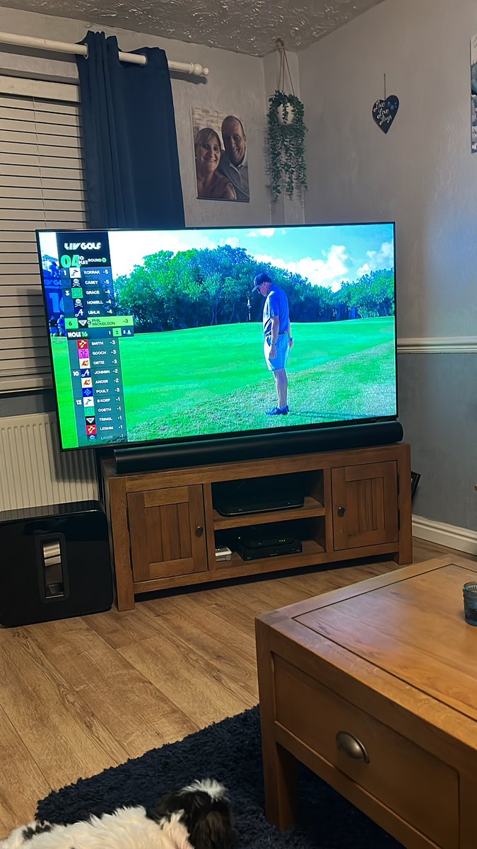 ambtec's tweet photo. Love the golf  #LIVGolfBroadcast https://t.co/bM8XEch0JU
