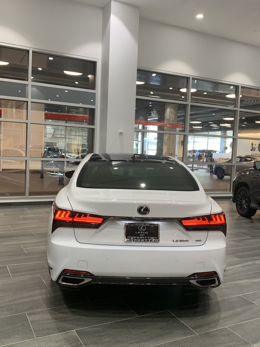 Lexus_Manhattan's tweet photo. It’s F SPORT Friday! #LexusLS500 [𝗟𝗜𝗡𝗞 𝗕𝗘𝗟𝗢𝗪] #lexusofmanhattan #lexusls #awd #fsport #hellskitchen #manhattan #nyc #carsofinstagram #carswithoutlimits #caroftheday #experienceamazing https://t.co/ACwrvjS2zw https://t.co/nUExkundbJ