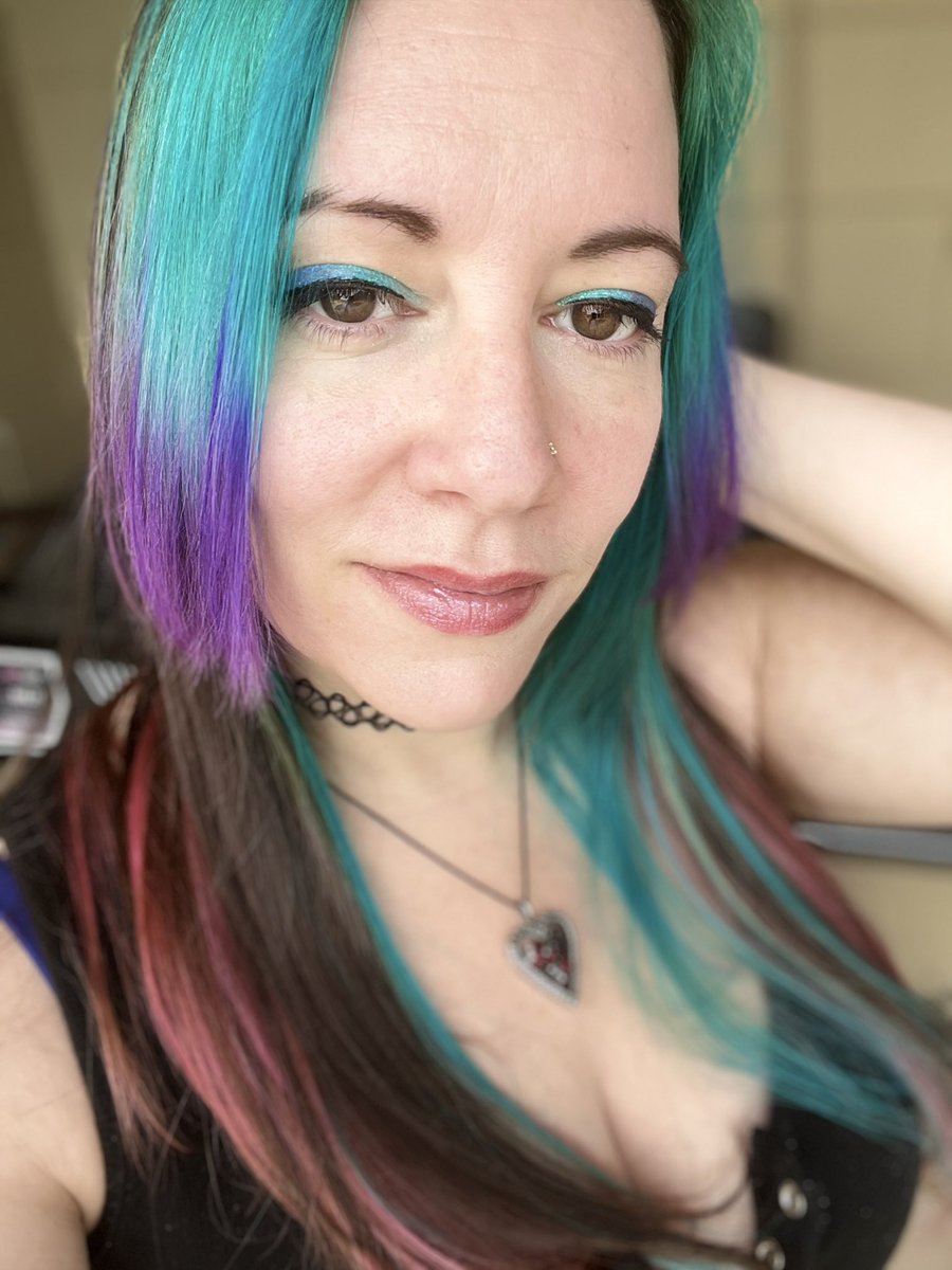 VahriTV's tweet photo. 🔴 LIVE NOW 🔴 

🔊Join me on Rogue Energy’s twitch channel for our Friday Twitch Takeover!

I can’t describe how excited I am to play one of American McGees Alice games!

⏳ 5pm til 9pm or later!

🎮 Alice: Madness Returns

📺 https://t.co/YNeCOn9ldj https://t.co/xaJ6HERB1S