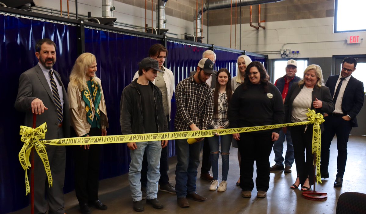 Amy Myhan tweet media