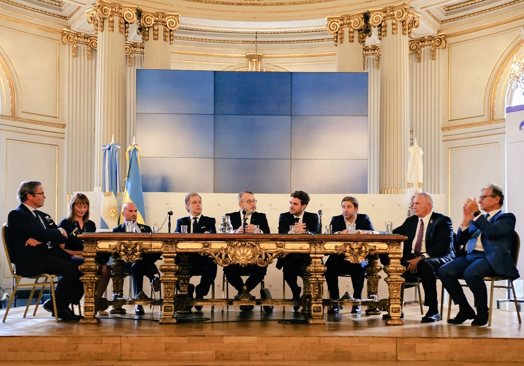 Participando en un acto en <a href="/LegisCABA/">Legislatura CABA</a> junto al recién nombrado Embajador de Ucrania en Argentina, Yurii Klymenko y con los colegas de <a href="/AlemaniaenArg/">Embajada de Alemania</a>, <a href="/PLenArgentina/">PLenArgentina</a> y <a href="/USAmbassadorARG/">Embajador Peter Lamelas</a>. Hemos reiterado nuestro pleno apoyo a #Ucrania al cumplirse un año de la guerra de Putin.