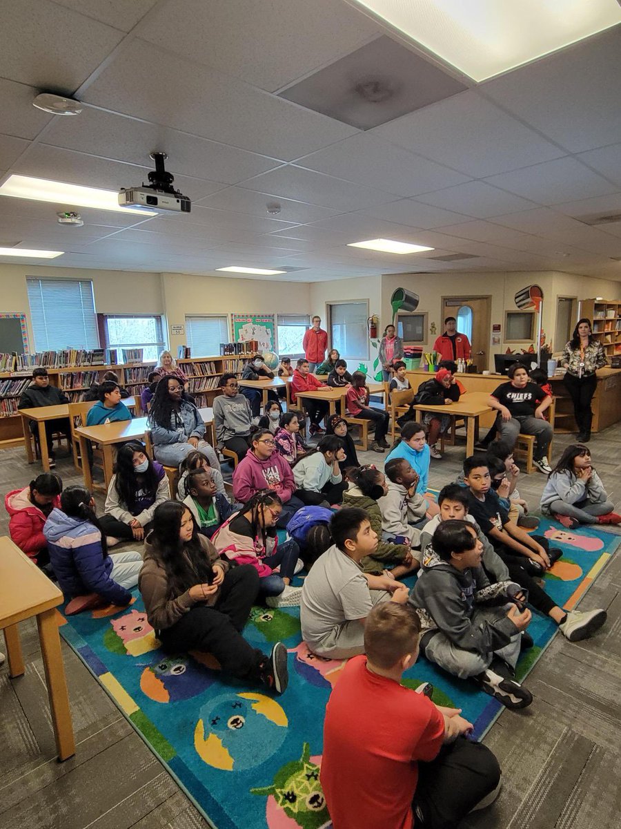 Thank you to poet <a href="/marjairose/">miss hood nigga fantasy</a> and our F.a.C.E Liaison <a href="/laaaauuuuren/">lauren michelle</a> for organizing our poetry workshop today! Our students can’t wait to submit for the Sankofa Oratory competition 📓✏️. <a href="/kcpublicschools/">KCPS</a>