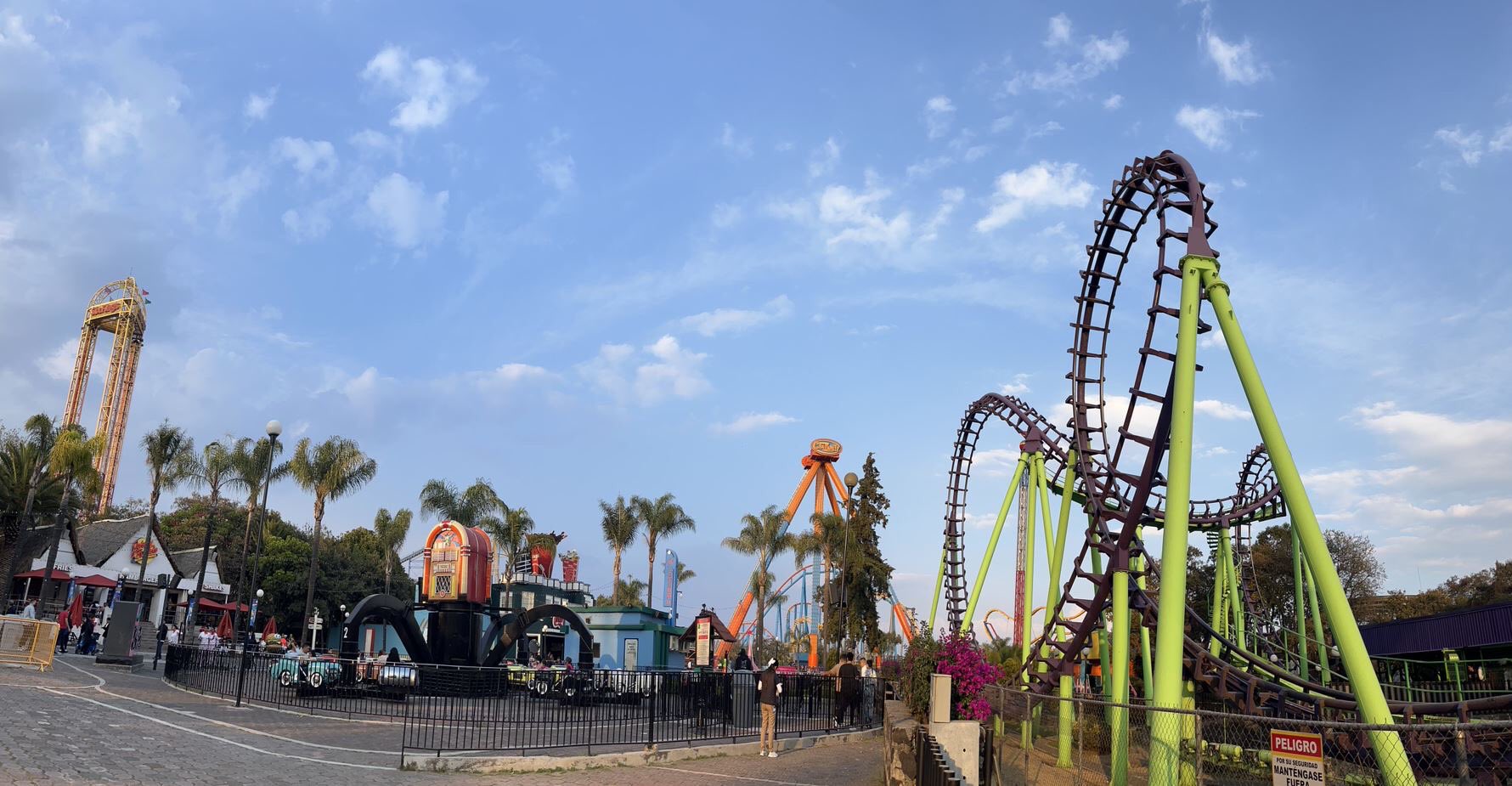 Six Flags Mexico (@SixFlagsMexico) / Twitter