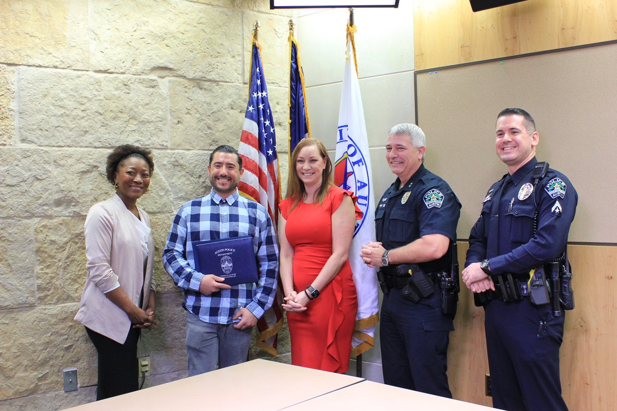Mackenzie Kelly on Twitter "RT Austin_Police Assistant Chief Scott