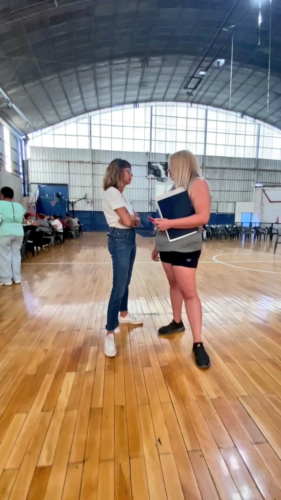 SoniaQuiroga_'s tweet photo. Participamos del operativo de la @andiscapacidad 🖊

Cientos de lujaninas y lujaninos, pudieron acceder a realizar trámites para gestionar su pensión por discapacidad. Gracias al Estado Nacional que llevó adelante este operativo 🇦🇷 https://t.co/vAyAnstw1z