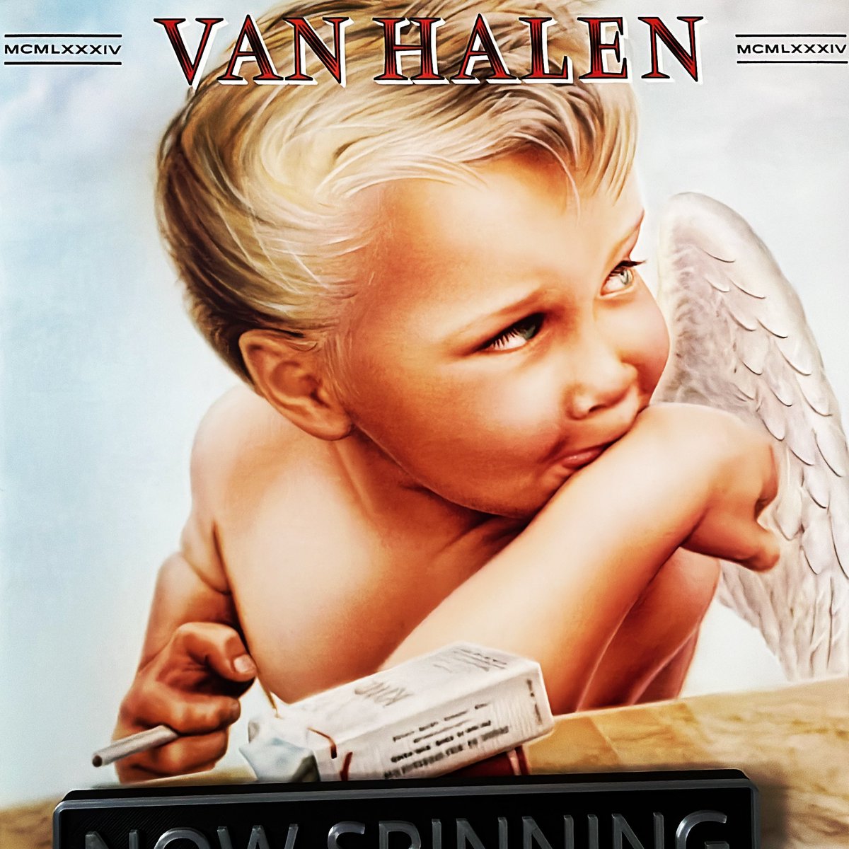 Totallydavex's tweet photo. Let’s wrap up this Friday and jump into the weekend! #nowspinning , #vanhalen1984!🔥🔥🔥🔥 #listenwithme #ilovemusic #vinylrecords #weekendstarts https://t.co/i8WNm0nxBG