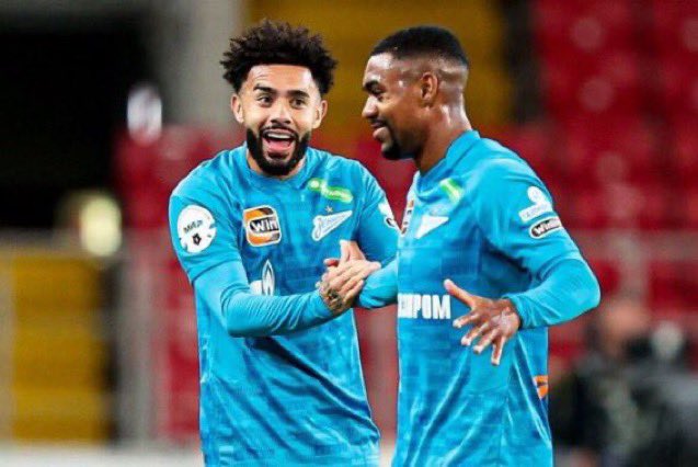 الثنائي ذا ؛
حصلوا على الجنسية روسيا
يعني لو انضمت روسيا لاسيا تقدر تشركهم كاسيوي وسوبر بعد
كلاودينهو ؛ لعب ١٠ مباريات كاساسي
سجل ٣ صنع ٥ 
قيمته 18.5m 
عقده ممتد  ل٢٠٢٧ 
مالكوم ؛ ١٧ مباراة كاساسي 
سجل ١٢ صنع ٥
عقده ممتد  ل٢٠٢٧ صعب يجي وقيمته عالية 23m
الاثنين امنيه وسوبر